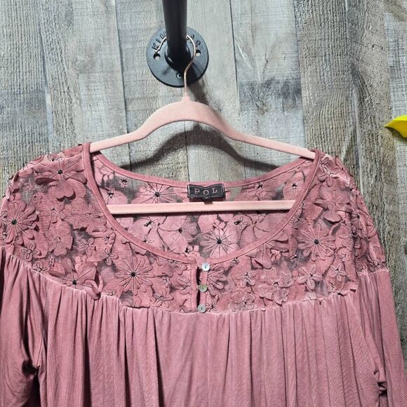 Pol Pink Flower Applique Long Sleeve Blouse - Picture 2 of 6